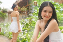 Người dân đội nắng, chụp ảnh trong vườn cẩm tú cầu nở rộ ở TPHCM