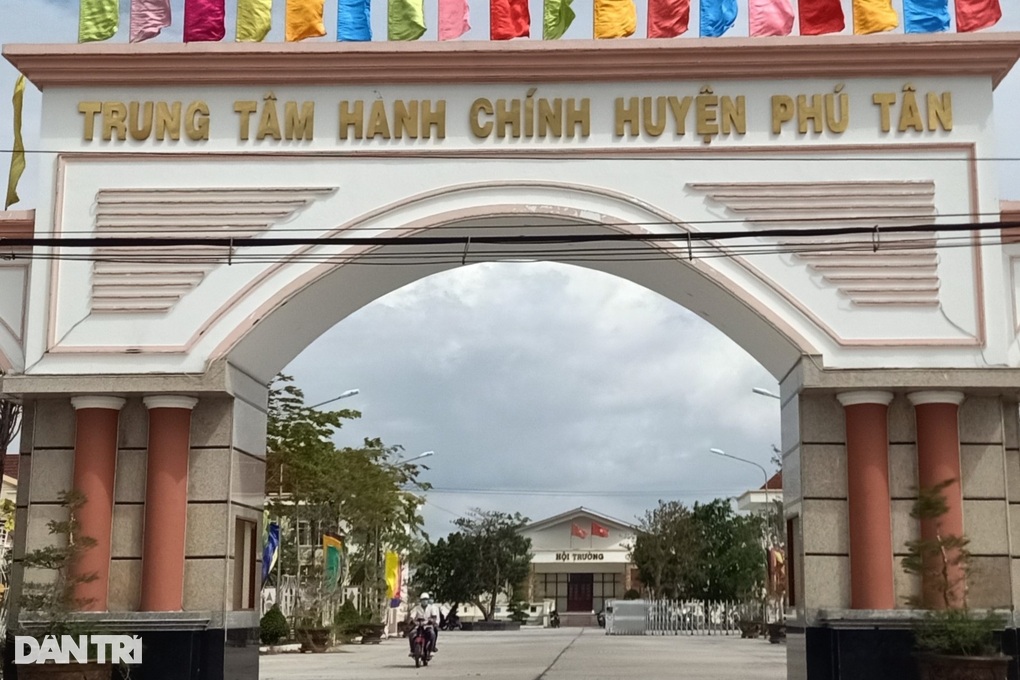 7 cán bộ rút kinh nghiệm sau vụ phó chủ tịch huyện bị tố kỳ kèo phần trăm - 1 7 cán bộ rút kinh nghiệm sau vụ phó chủ tịch huyện bị tố kỳ kèo phần trăm - 1