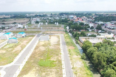 Trong 10 ngày, Bình Dương giao - thu hồi cùng 1 lô đất công ích