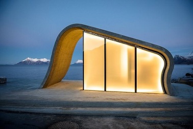 Nhà vệ sinh khiến du khách "đi vào mà không muốn đi ra"