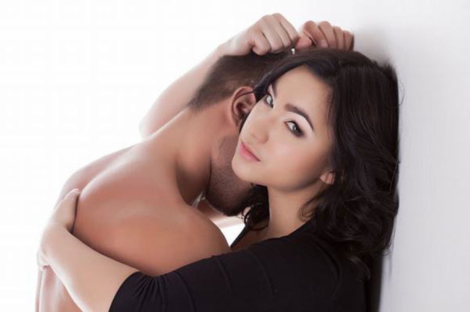 5 mẫu phụ nữ dễ kích thích đàn ông, dù biết ngoại tình là tội lỗi nhưng vẫn cắm đầu cắm cổ lao vào - 1 5 mẫu phụ nữ dễ kích thích đàn ông, dù biết ngoại tình là tội lỗi nhưng vẫn cắm đầu cắm cổ lao vào - 1