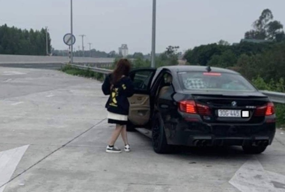 Chiếc xe chạy 223km/h trên cao tốc Bắc Giang - Lạng Sơn là loại BMW gì? - 1 Chiếc xe chạy 223km/h trên cao tốc Bắc Giang - Lạng Sơn là loại BMW gì? - 1