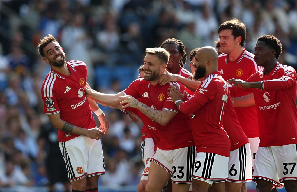 Man Utd đại thắng Brighton, Fernandes đi vào lịch sử Ngoại hạng Anh - 2