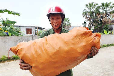 "Shipper 0 đồng" giúp giải cứu nông sản mùa dịch Covid-19