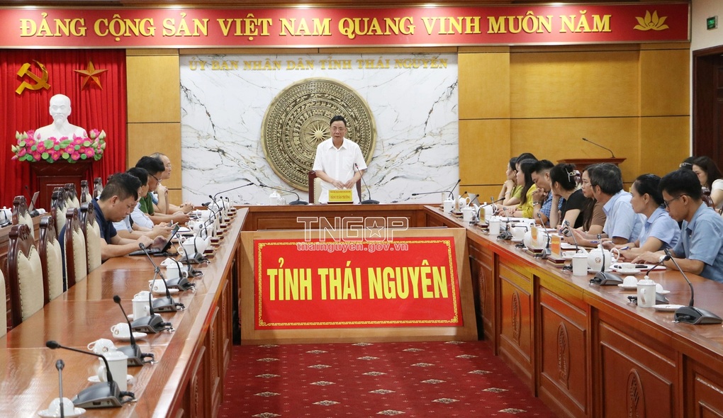 Thái Nguyên: 13 học sinh cùng trường nhập viện, một trường hợp đã tử vong - 1 Thái Nguyên: 13 học sinh cùng trường nhập viện, một trường hợp đã tử vong - 1