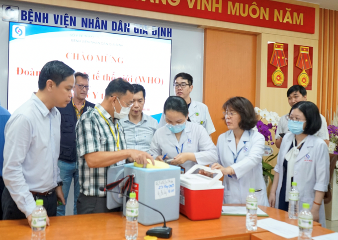 Đến 9 giờ tối ngày 24/5/2023, các thủ tục giao nhận khẩn cấp thuốc giải độc Botulism Antitoxin Heptavalent (BAT) hoàn tất.