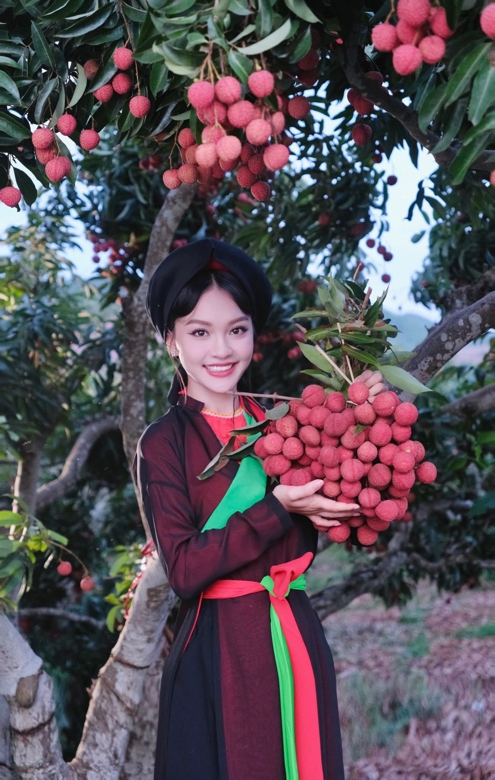Minh Ngọc giành Cúp vàng âm nhạc châu Á với tiết mục mang màu sắc quan họ - 4 Minh Ngọc giành Cúp vàng âm nhạc châu Á với tiết mục mang màu sắc quan họ - 4