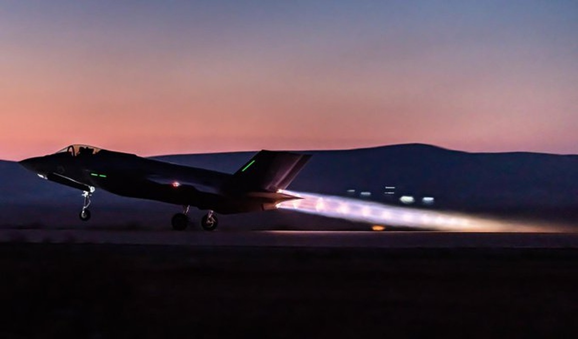 Khoảnh khắc tiêm kích F-35 lần đầu diệt mục tiêu trên không - 1 Khoảnh khắc tiêm kích F-35 lần đầu diệt mục tiêu trên không - 1
