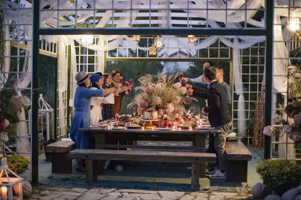 Bỏ phố về quê, 7 cặp vợ chồng già thuê biệt thự sống cùng nhau đến cuối đời - 9 Bỏ phố về quê, 7 cặp vợ chồng già thuê biệt thự sống cùng nhau đến cuối đời - 9