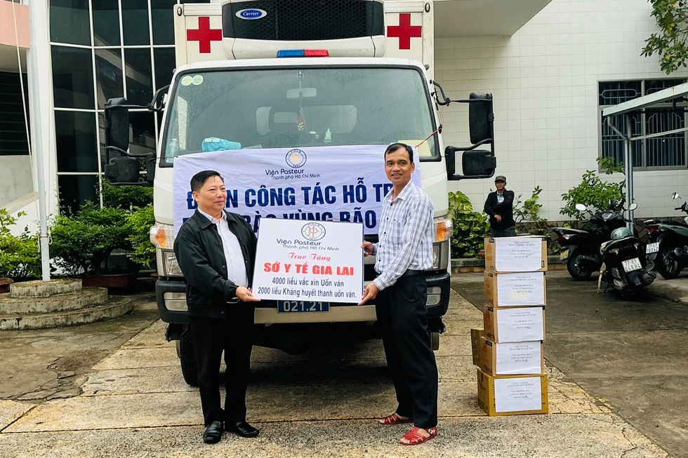 Hành trình chưa kể của nam bác sĩ 2 lần chi viện vùng lũ Khánh Hòa, Đắk Lắk - 10