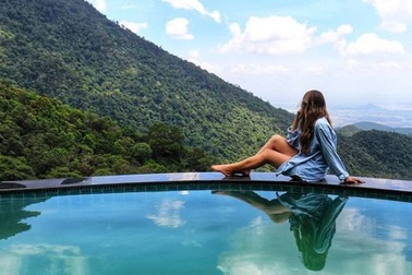 Nhiệt độ chỉ 18 độ C, Tam Đảo trở thành “thiên đường” trốn nắng tuyệt vời