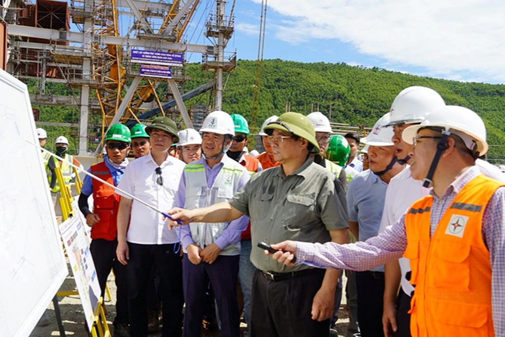 Thủ tướng kiểm tra, thúc tiến độ các dự án trọng điểm tại Quảng Bình - 2 Thủ tướng kiểm tra, thúc tiến độ các dự án trọng điểm tại Quảng Bình - 2