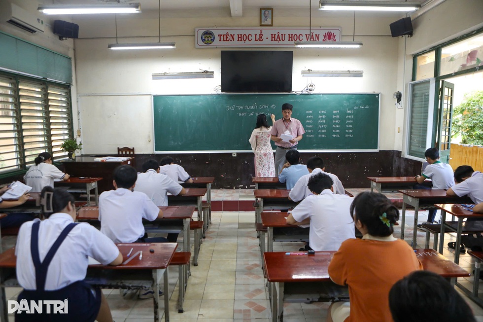 Sáng nay TPHCM công bố điểm thi vào lớp 10: Cơ hội đỗ cao chưa từng có - 1