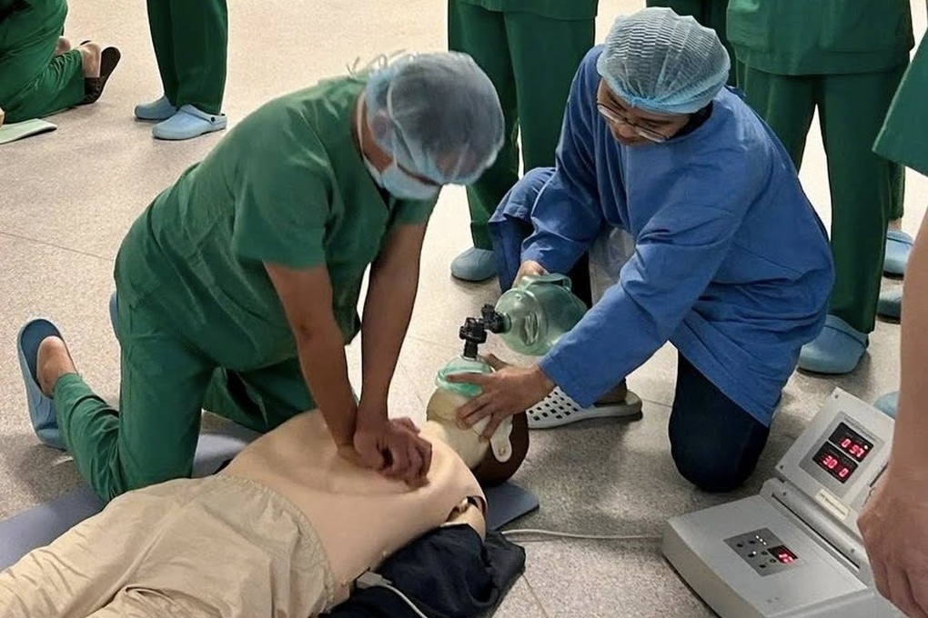 TPHCM: Gia đình vắt chanh vào miệng, bệnh nhân ngưng tim không thể cứu chữa - 1 TPHCM: Gia đình vắt chanh vào miệng, bệnh nhân ngưng tim không thể cứu chữa - 1