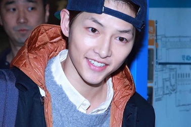 Song Joong Ki lần đầu xuất hiện sau tin đồn ly hôn