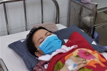 Thương cô giáo mầm non phải cắm "sổ đỏ" không đủ tiền chữa bệnh hiểm nghèo