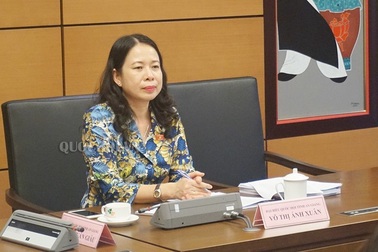 Đại biểu Quốc hội tranh luận sôi nổi về thêm ngày nghỉ lễ trong năm