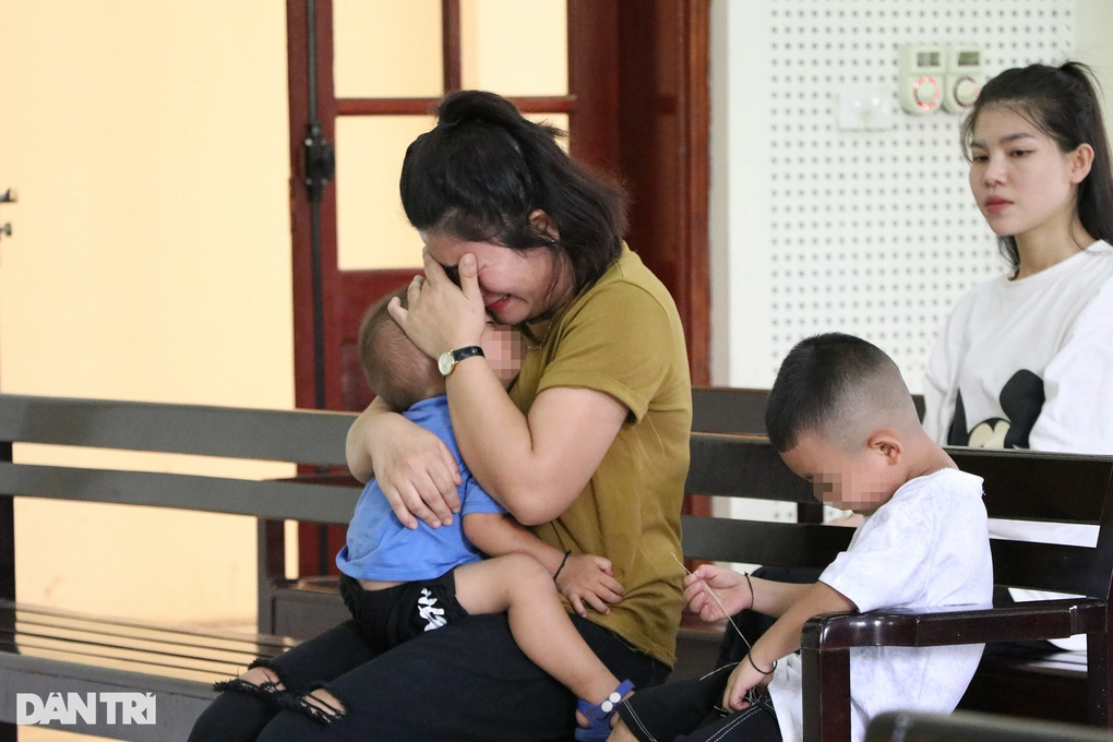 Bố nối gót ông nhận án tử hình, 2 đứa trẻ rơi vào bi kịch cuộc đời - 3