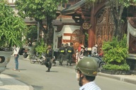 Gần 100 cảnh sát có mặt tại biệt phủ của chủ thẩm mỹ viện Mailisa ở TPHCM