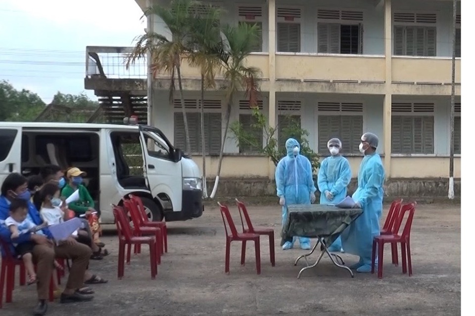 Khuyến khích người dân sử dụng dịch vụ công trực tuyến trong thời dịch - 2 Khuyến khích người dân sử dụng dịch vụ công trực tuyến trong thời dịch - 2