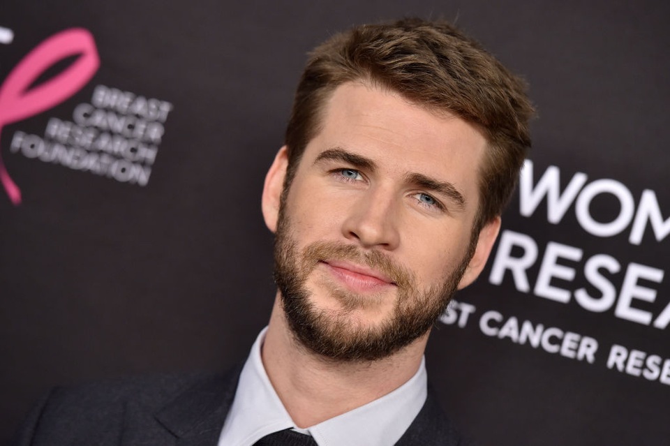 Trải qua phẫu thuật sỏi thận, Liam Hemsworth có bài học quan trọng - 1 Trải qua phẫu thuật sỏi thận, Liam Hemsworth có bài học quan trọng - 1