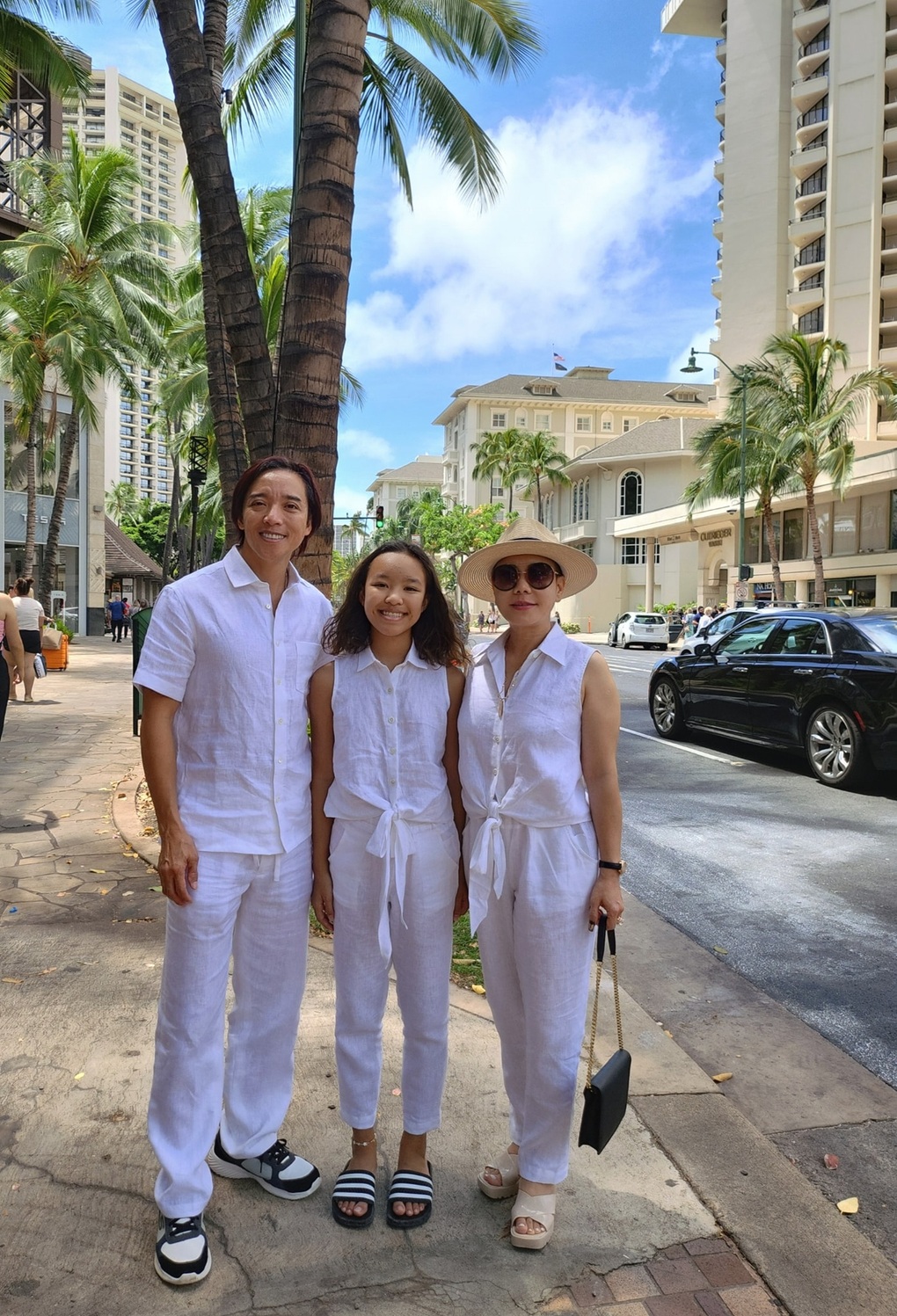 Việt Hương: Được mấy người vợ chịu rửa chân cho chồng như tôi? - 2 Việt Hương: Được mấy người vợ chịu rửa chân cho chồng như tôi? - 2