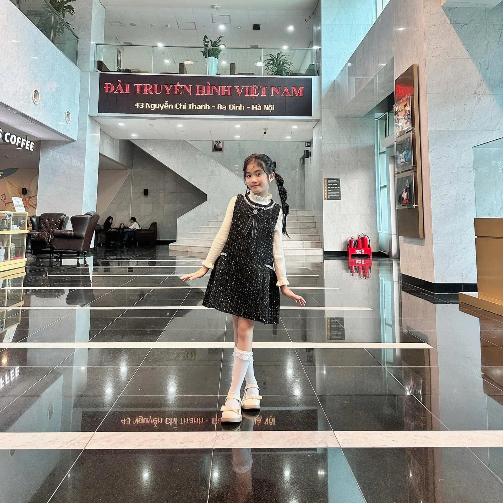 Vẻ trong trẻo, đáng yêu của em bé đóng vai An phim Cha tôi, người ở lại - 9 Vẻ trong trẻo, đáng yêu của em bé đóng vai An phim Cha tôi, người ở lại - 9