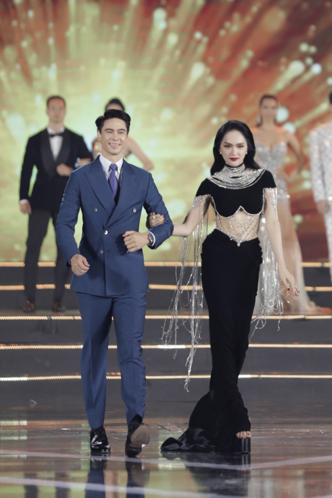 Học trò Hương Giang trở thành Quán quân Quý ông Hoàn mỹ - 2 Học trò Hương Giang trở thành Quán quân Quý ông Hoàn mỹ - 2