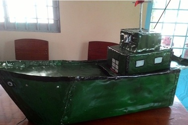 Nam sinh lớp 8 chế tạo máy bơm nước tự động trên ghe tàu