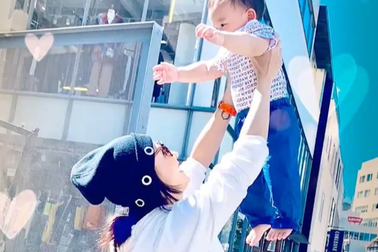 “Mẹ đơn thân” Trương Bá Chi đăng ảnh mừng sinh nhật con trai út