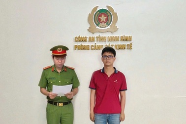 Giám đốc công ty bị khởi tố vì mua bán trái phép hóa đơn