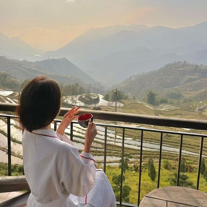 Η κεντρική περιοχή της Σάπα είναι πλήρως κρατημένη στις 2 Σεπτεμβρίου, οι τουρίστες δέχονται να μείνουν μακριά - 1 Khu vực trung tâm của Sapa kín phòng dịp 2/9, du khách chấp nhận ở xa - 1