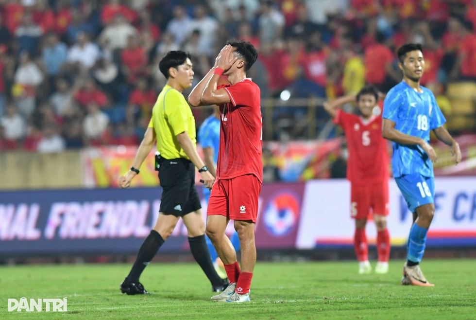 Chuyên gia: Đội tuyển Việt Nam thiếu ổn định từ lối chơi đến nhân sự - 2