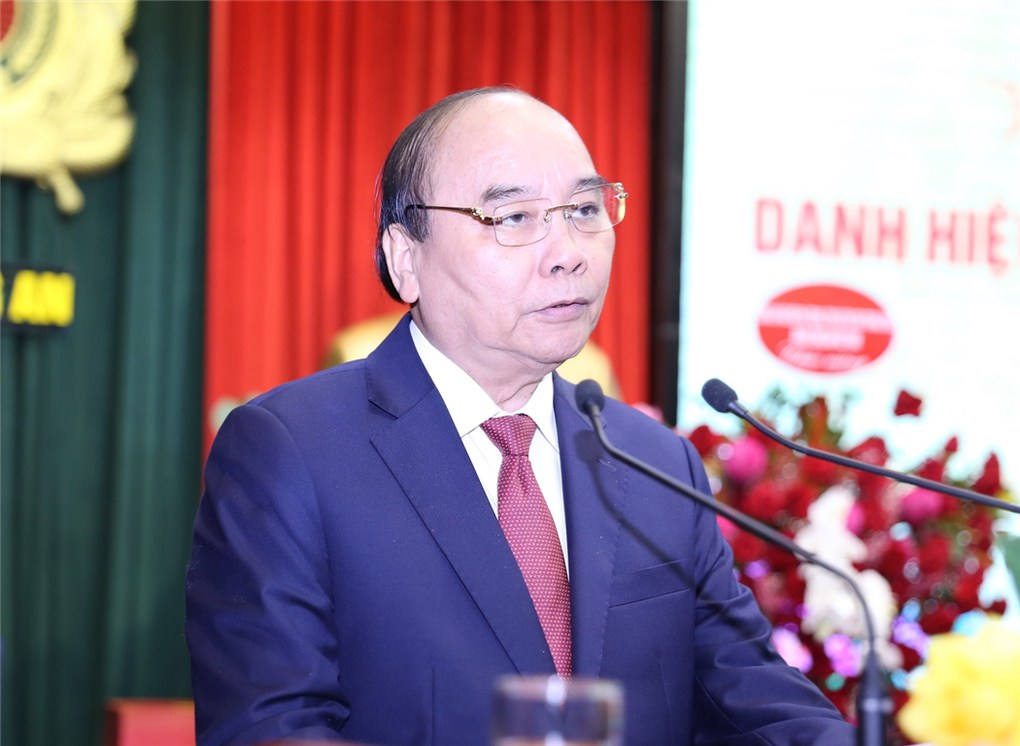 Trao danh hiệu Anh hùng lực lượng vũ trang cho một đơn vị Tình báo công an - 3 Trao danh hiệu Anh hùng lực lượng vũ trang cho một đơn vị Tình báo công an - 3