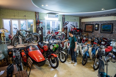 Độc đáo chàng trai Hà Nội sưu tầm hơn 100 xe cổ