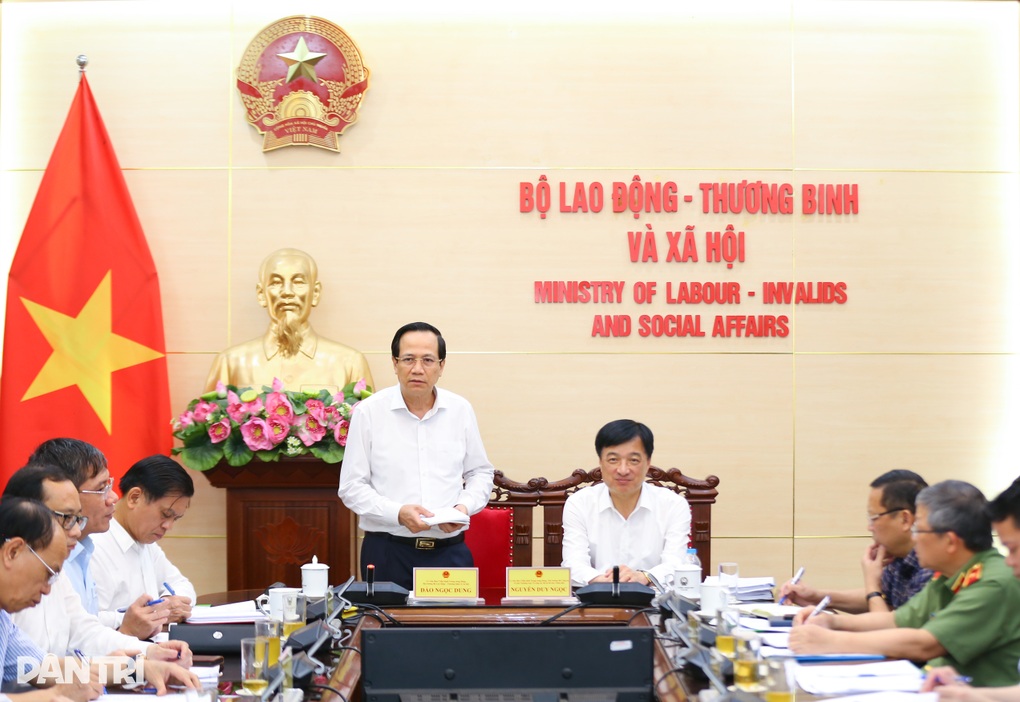 Việc làm ý nghĩa giữa lúc khó khăn để lo cho dân, hỗ trợ người yếu thế - 3 Việc làm ý nghĩa giữa lúc khó khăn để lo cho dân, hỗ trợ người yếu thế - 3