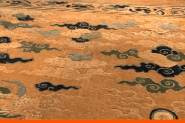 Tấm thảm rồng năm móng thời nhà Minh bán giá cao kỷ lục hơn 160 tỷ đồng