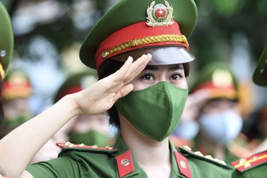 Gia quyến, đồng đội khóc nghẹn tiễn đưa 3 liệt sĩ thời bình