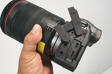 Trên tay máy ảnh mirroless full-frame đầu tiên của Canon tại Việt Nam