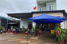 Mẹ và con trai 5 tuổi chết trong tư thế treo cổ