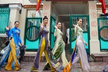 Bình đẳng giới và chuyện "hoa hậu mong lấy tỷ phú, mũm mĩm phải hầu chồng"