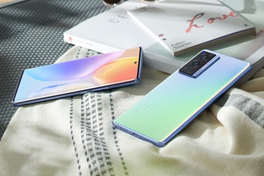 Vivo X70 Pro ra mắt tại Việt Nam, điểm nhấn là camera có lớp phủ ZEISS T*