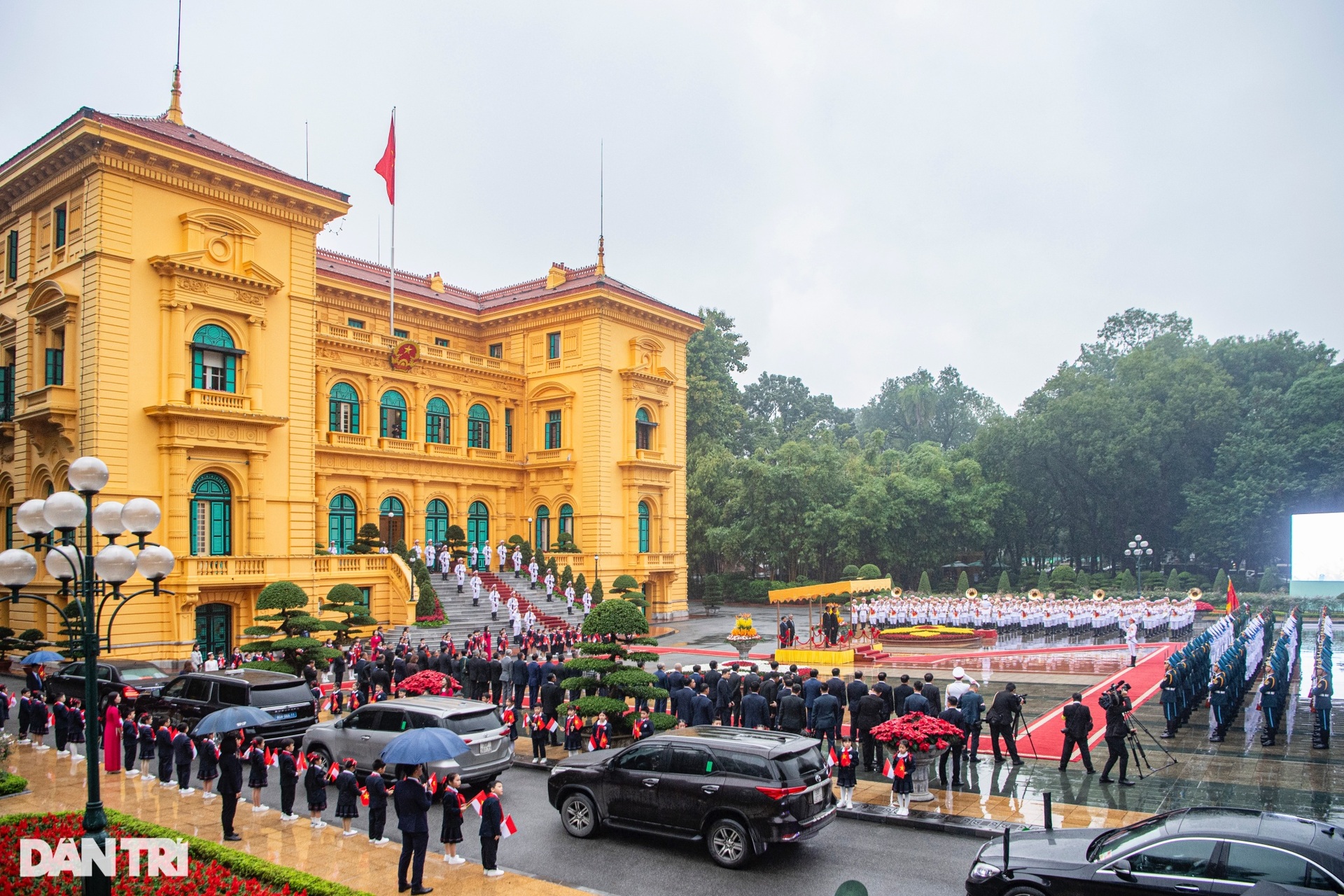 Việt Nam bắn đại bác chào đón Tổng thống Indonesia - 1