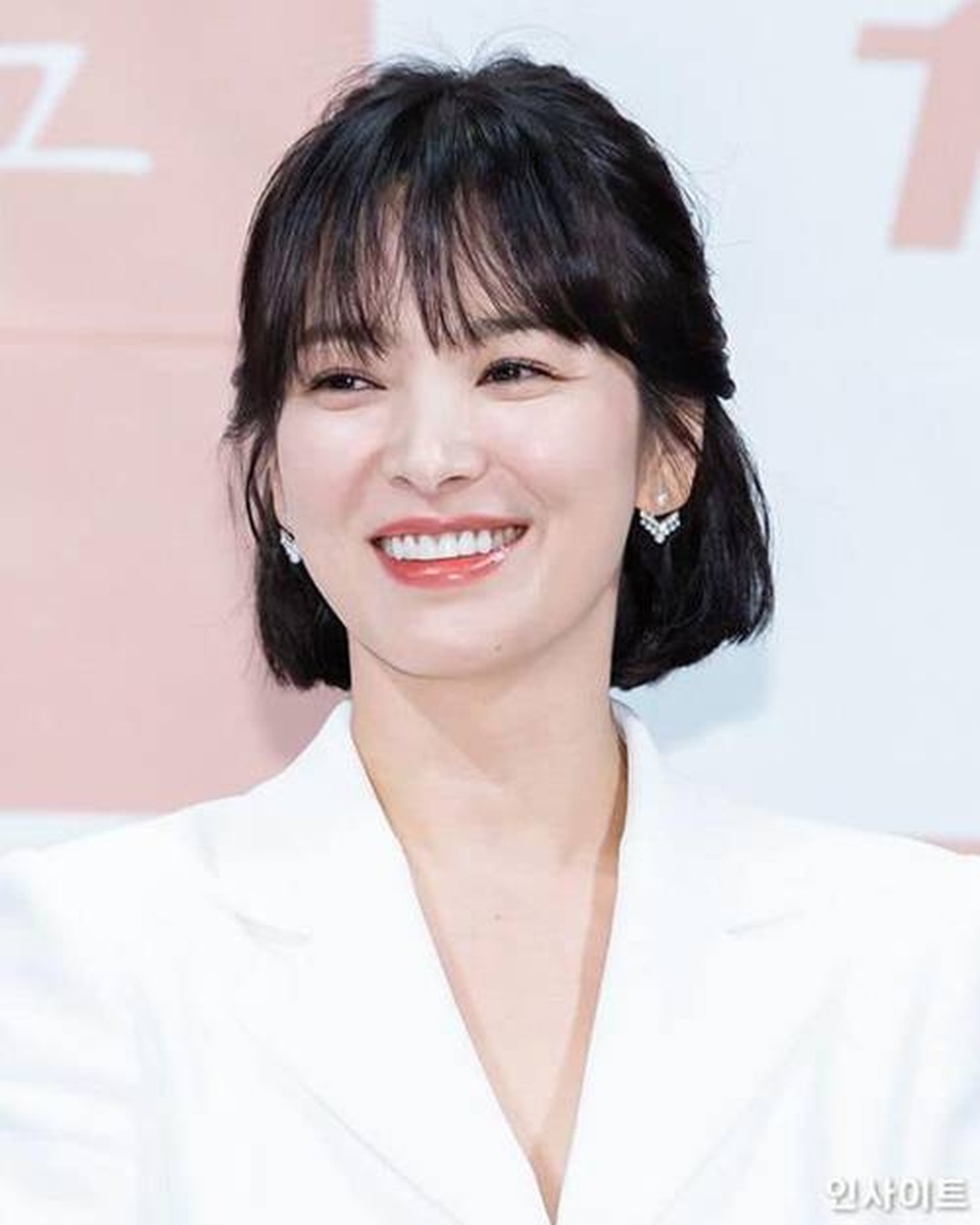 Tại sao Song Hye Kyo luôn tự hào về mẹ, không nhắc đến cha? - 2 Tại sao Song Hye Kyo luôn tự hào về mẹ, không nhắc đến cha? - 2