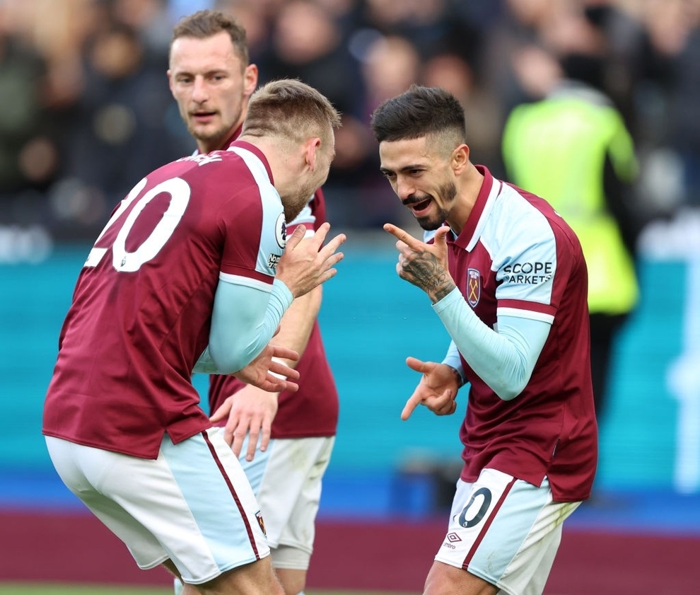 West Ham 3-2 Chelsea: Màn ngược dòng siêu đẳng của Búa tạ - 1 West Ham 3-2 Chelsea: Màn ngược dòng siêu đẳng của Búa tạ - 1