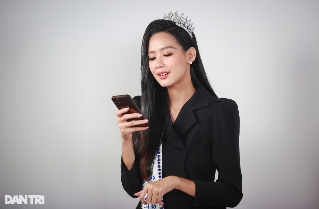 Á hậu cao nhất lịch sử nhan sắc Việt: Khổ sở, tự ti vì vóc dáng khổng lồ - 3 Á hậu cao nhất lịch sử nhan sắc Việt: Khổ sở, tự ti vì vóc dáng khổng lồ - 3