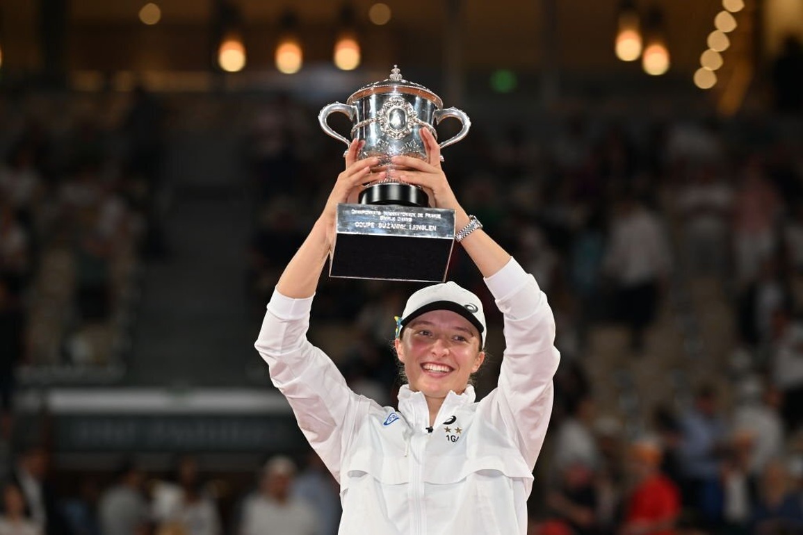 Tay vợt 21 tuổi Swiatek lần thứ hai vô địch Roland Garros - 1 Tay vợt 21 tuổi Swiatek lần thứ hai vô địch Roland Garros - 1