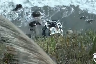 Sống sót kì diệu sau khi xe lao xuống vách núi một tuần