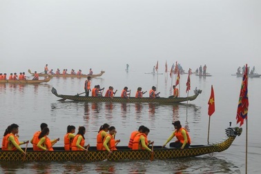 Tháng Giêng và lễ hội bơi chải Thuyền rồng không thể bỏ qua