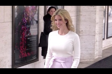 Ivanka Trump đi xem buổi diễn thời trang